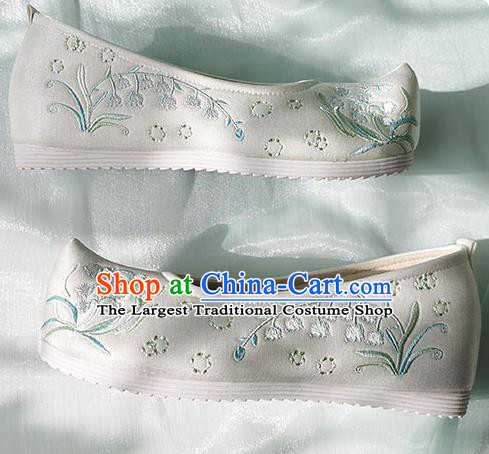 China Classical Dance Shoes Traditional Hanfu Embroidered Shoes Ancient Young Lady Shoes