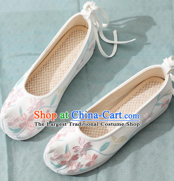 China Traditional Bow Shoes Embroidery White Cloth Shoes Ming Dynasty Female Shoes