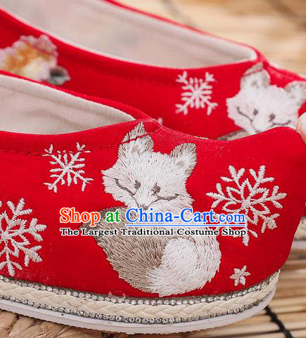 China Embroidered Fox Shoes Handmade National Red Cloth Shoes Traditional Xiuhe Suit Shoes