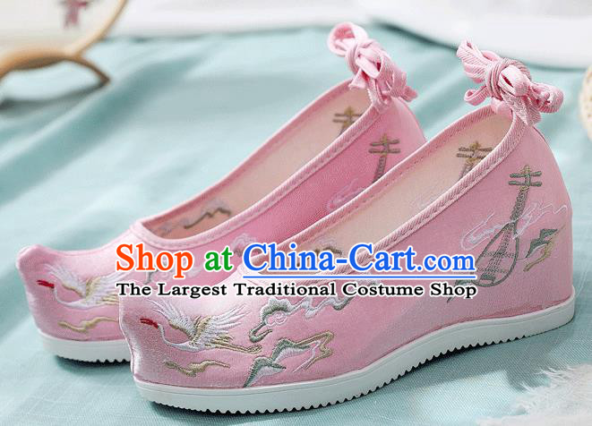 China Handmade Wedge Shoes Embroidered Cloud Crane Shoes Traditional Pink Cloth Shoes