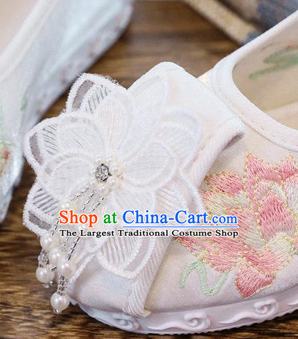 China Traditional Xiuhe Lace Flower Shoes Embroidered Lotus Shoes Handmade Folk Dance Shoes