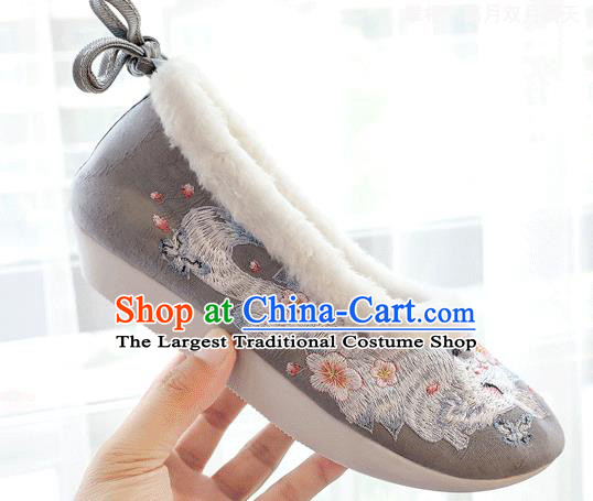 China Traditional Embroidered Nine Tail Fox Shoes Folk Dance Shoes National Woman Winter Grey Cloth Shoes