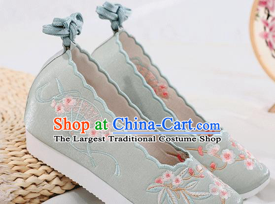 China Folk Dance Platform Shoes Embroidered Plum Fan Light Green Cloth Shoes Traditional Shoes