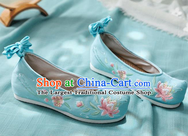 China Traditional Bow Shoes Folk Dance Blue Cloth Shoes Embroidered Peach Blossom Shoes