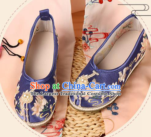 Chinese Traditional Pearls Toe Hanfu Shoes Ancient Ming Dynasty Princess Shoes Embroidered Blue Satin Shoes