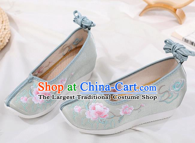 China Ancient Princess Shoes Handmade Light Green Cloth Shoes Traditional Embroidered Hanfu Shoes