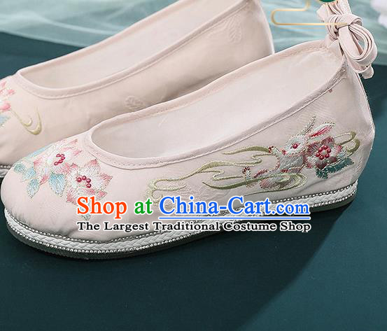 Chinese National Woman Beige Cloth Shoes Embroidery Flowers Shoes Traditional Hanfu Shoes