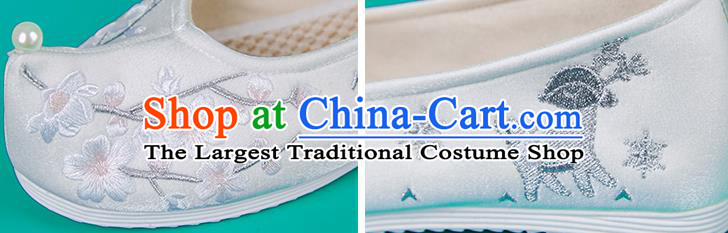 China Traditional Ming Dynasty Hanfu Shoes Ancient Princess Shoes Embroidered White Cloth Shoes