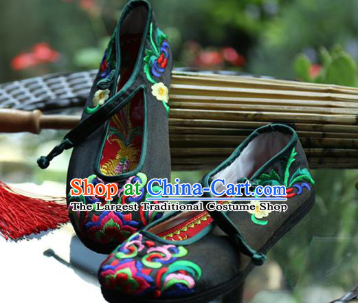 Chinese National Woman Shoes Handmade Embroidered Shoes Traditional Black Satin Shoes