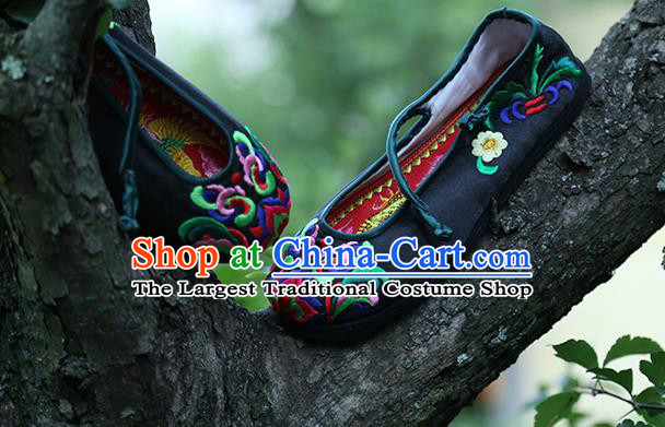 Chinese National Woman Shoes Handmade Embroidered Shoes Traditional Black Satin Shoes