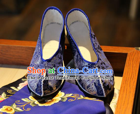 Chinese Traditional Yunnan Ethnic Wedding Shoes Classical Dragon Pattern Brocade Shoes Handmade Royalblue Shoes