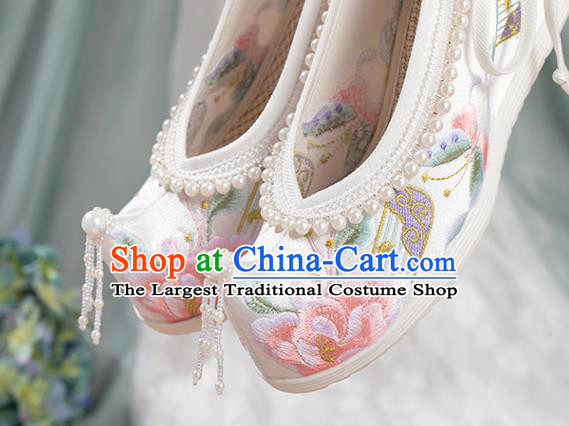 Chinese Traditional Pearls Tassel Shoes Classical Wedge Heel Shoes National White Embroidered Shoes