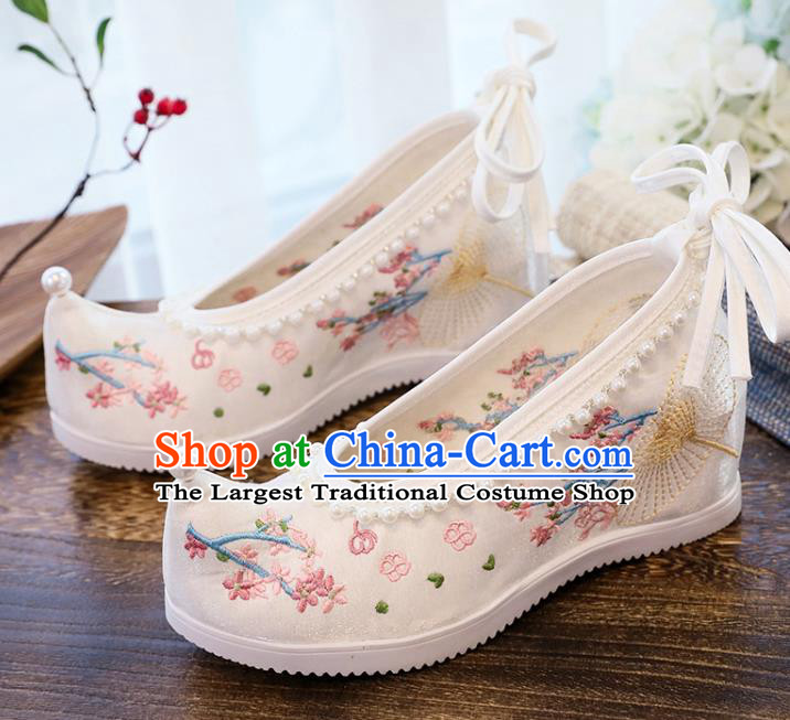 Chinese National Wedge Heel Shoes Embroidery White Cloth Shoes Traditional Woman Shoes