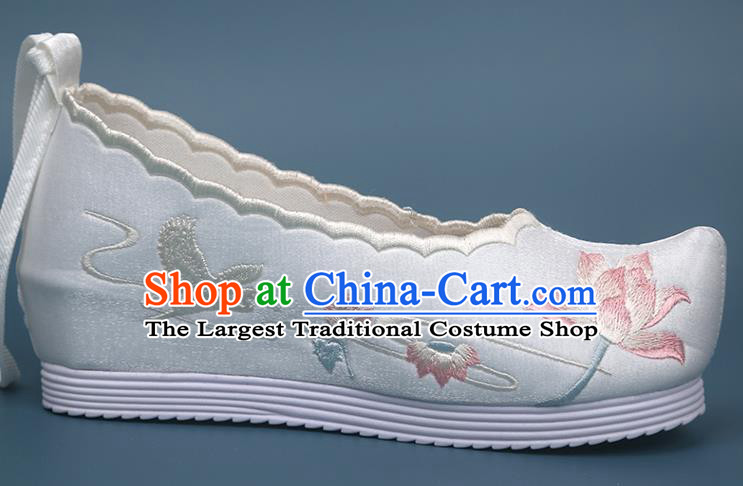 Chinese National Embroidery Lotus Satin Shoes Traditional Hanfu Shoes Classical Dance Shoes