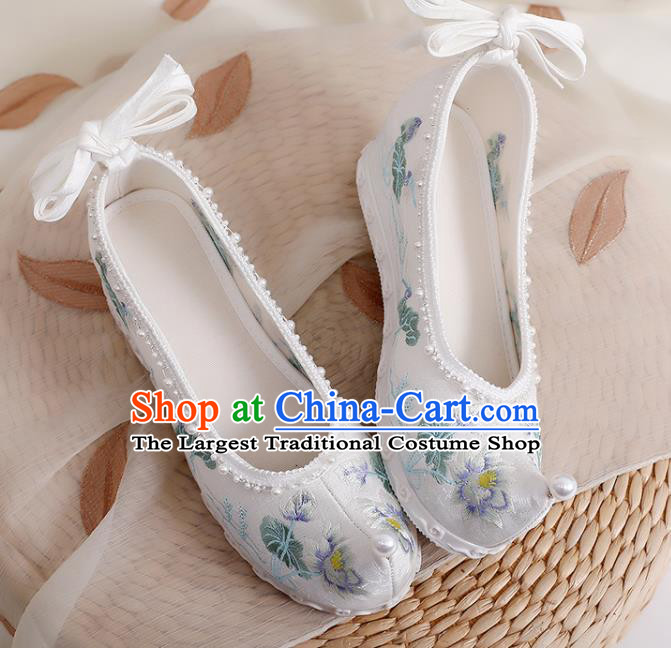 Chinese National Dance Shoes Classical Embroidery Lotus Shoes Traditional Woman Cloth Shoes