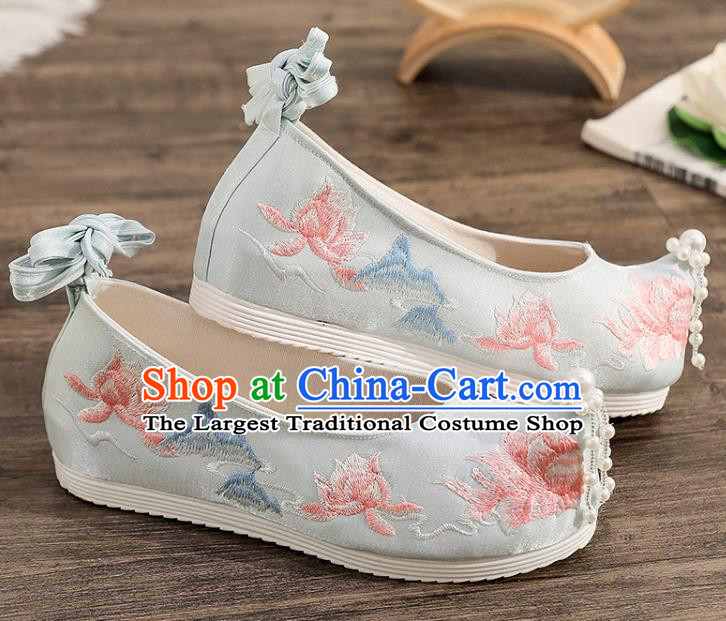 China Ancient Princess Shoes Traditional Hanfu Beads Toe Shoes Ming Dynasty Embroidered Shoes Blue Cloth Shoes