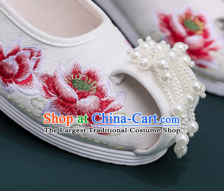 Chinese Classical Pearls Shoes Footwear Embroidery Lotus Shoes Traditional Woman Cloth Shoes
