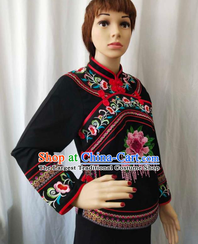 Chinese Guizhou Minority Embroidered Peony Black Shirt Clothing Puyi Nationality Blouse Bouyei Ethnic Woman Top Garment
