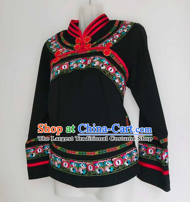 Chinese Puyi Nationality Black Blouse Guizhou Ethnic Top Garment Bouyei Minority Embroidered Shirt Clothing