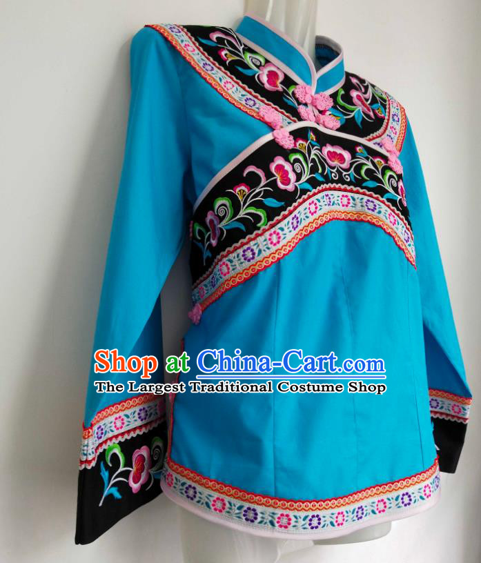 Chinese Guizhou Ethnic Performance Clothing Bouyei Nationality Woman Blouse Embroidered Blue Top Garment