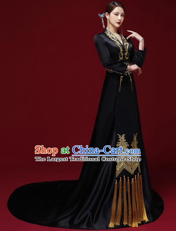 China Catwalks Trailing Dress Garment Compere Black Full Dress Stage Show Embroidered Clothing
