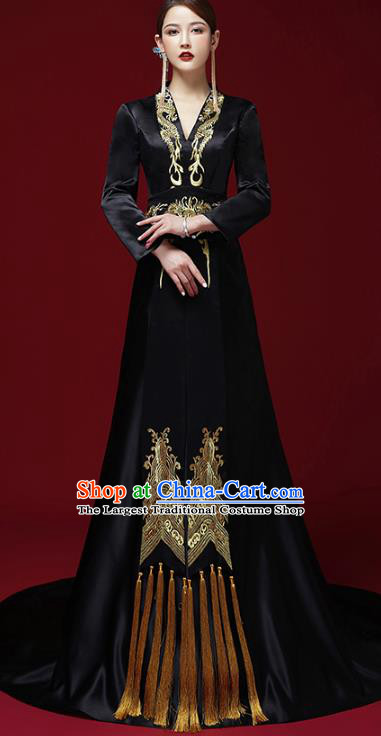 China Catwalks Trailing Dress Garment Compere Black Full Dress Stage Show Embroidered Clothing