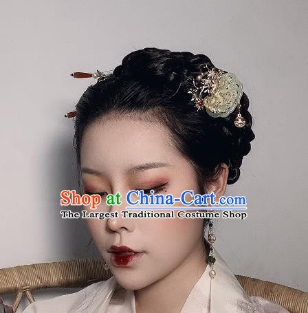 China Handmade Golden Hairpin Traditional Ming Dynasty Hair Accessories Ancient Noble Woman Jade Hair Stick