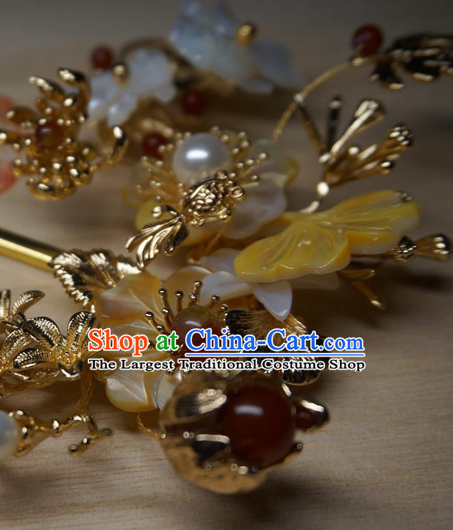 China Handmade Shell Goldfish Plum Hairpin Traditional Ming Dynasty Hair Accessories Ancient Empress Golden Dragonfly Hair Clip