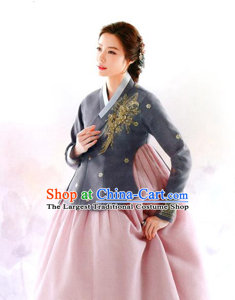Korean Elderly Woman Hanbok Clothing Bride Mother Grey Blouse and Pink Dress Asian Korea Traditional Garments Fashion