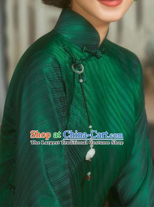 China Classical Green Silk Cheongsam Traditional Minguo Shanghai Woman Wide Sleeve Qipao Dress