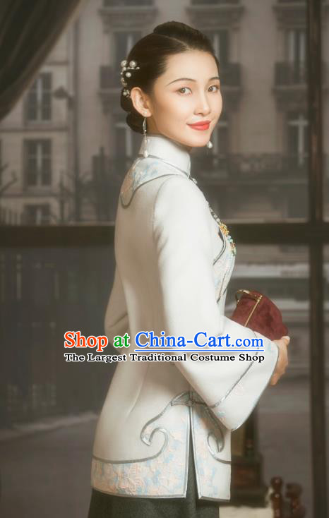 Chinese National Winter Upper Outer Garment Clothing Tang Suit White Woolen Jacket