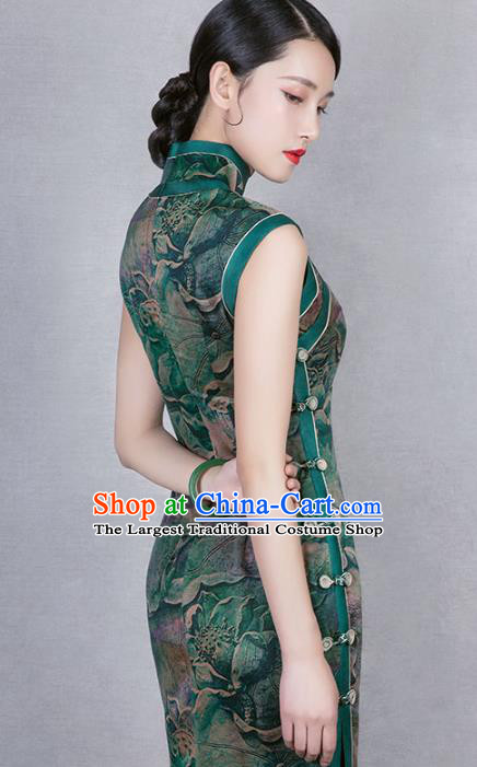 China Classical Green Gambiered Guangdong Gauze Cheongsam Traditional Lotus Pattern Silk Qipao Dress