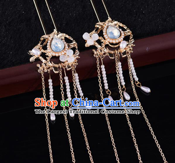 Chinese Bride Headdress Traditional Wedding Hair Accessories Classical Xiuhe Suit Hair Comb and Tassel Hair Claws