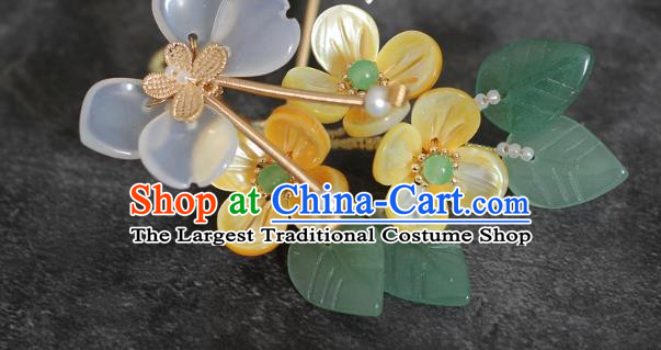 China Traditional Hanfu Hair Accessories Ancient Princess Hairpin Song Dynasty Young Beauty Yellow Shell Flowers Hair Stick