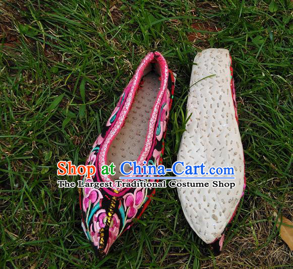 Chinese Yunnan Ethnic Embroidered Shoes National Black Cloth Shoes Traditional Yi Nationality Woman Shoes