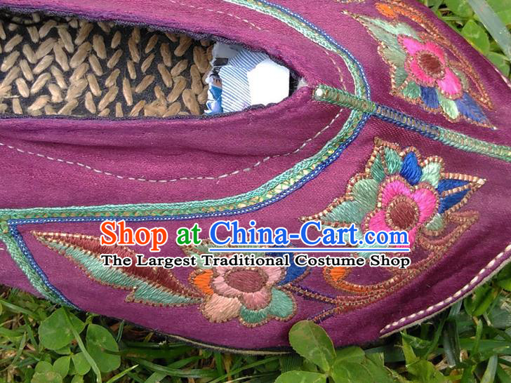 Chinese National Embroidered Shoes Handmade Purple Satin Shoes Traditional Yi Nationality Shoes Yunnan Ethnic Shoes