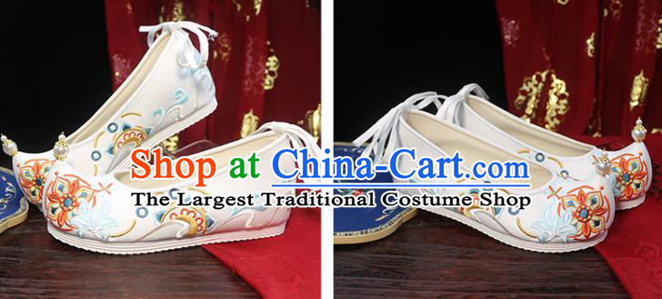 Chinese Traditional Hanfu Shoes Ancient Princess Shoes Ming Dynasty Embroidered Shoes White Cloth Shoes
