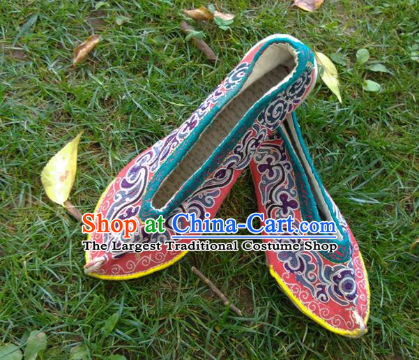 Chinese Traditional Folk Dance Shoes Yunnan Ethnic Wedding Shoes Embroidered Red Shoes National Woman Cloth Shoes