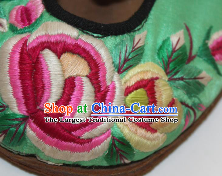 Chinese Traditional Embroidered Shoes Handmade National Woman Shoes Folk Dance Green Satin Shoes