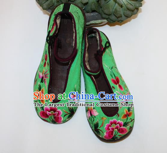 Chinese Handmade Bai Nationality Woman Shoes Yunnan Folk Dance Green Satin Shoes Traditional Embroidered Shoes