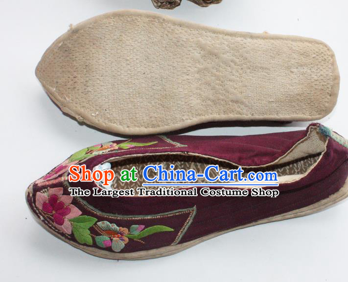 Chinese Traditional Ethnic Wine Red Embroidered Shoes Handmade Yi Nationality Shoes Yunnan Woman Satin Shoes