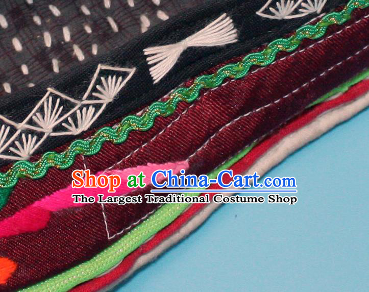Chinese Traditional Dark Red Embroidered Shoes Yi Nationality Dance Shoes Handmade Yunnan Ethnic Shoes
