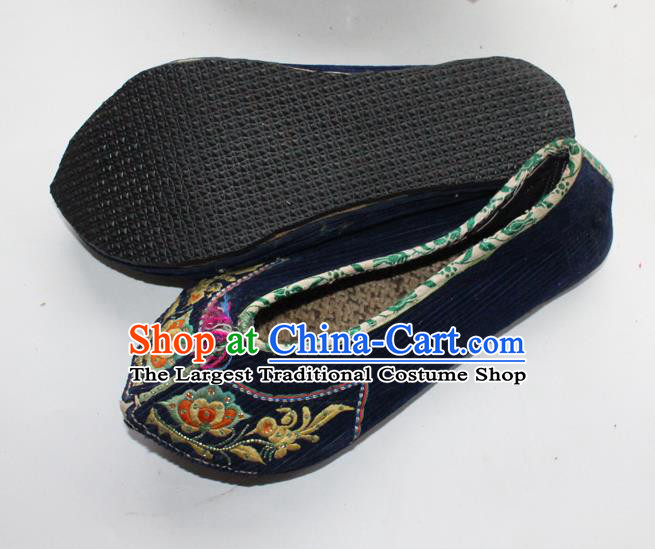 Chinese Traditional Navy Corduroy Embroidered Shoes Yi Nationality Dance Shoes Handmade Yunnan Ethnic Cloth Shoes
