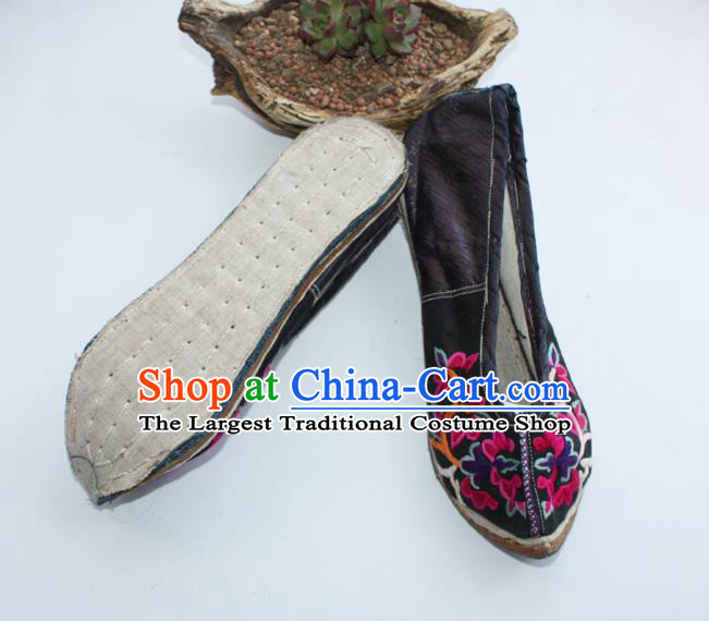 Chinese Yunnan Ethnic Shoes Traditional Black Cloth Embroidered Shoes Handmade Shui Nationality Female Shoes