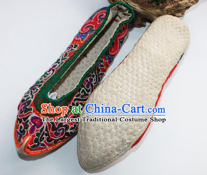 Chinese Shui Nationality Full Embroidered Shoes Yunnan Ethnic Wedding Red Shoes Handmade Strong Cloth Soles Shoes