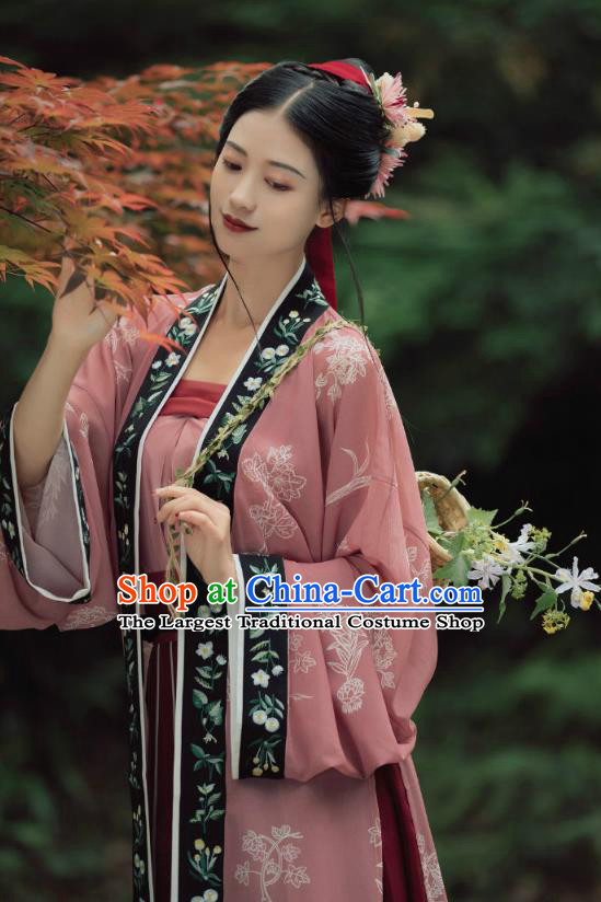 China Song Dynasty Country Lady Historical Clothing Traditional Female Hanfu Garments Ancient Young Woman Embroidered Dress Apparels