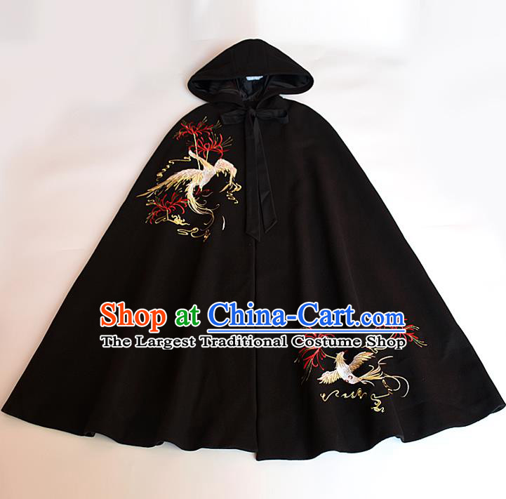 China Ancient Young Woman Embroidered Cloak Apparel Ming Dynasty Noble Lady Historical Clothing Traditional Hanfu Black Cape Garment