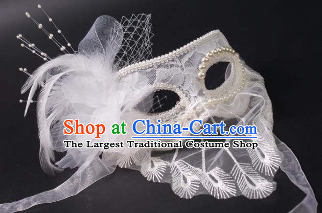 Halloween Cosplay Party White Feather Mask Handmade Deluxe Lace Pearls Face Mask Stage Performance Blinder Headpiece