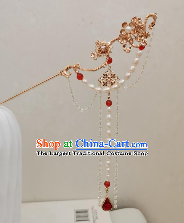 China Ancient Queen Hair Accessories Traditional Ming Dynasty Empress Pearls Hair Crown and Tassel Hairpins