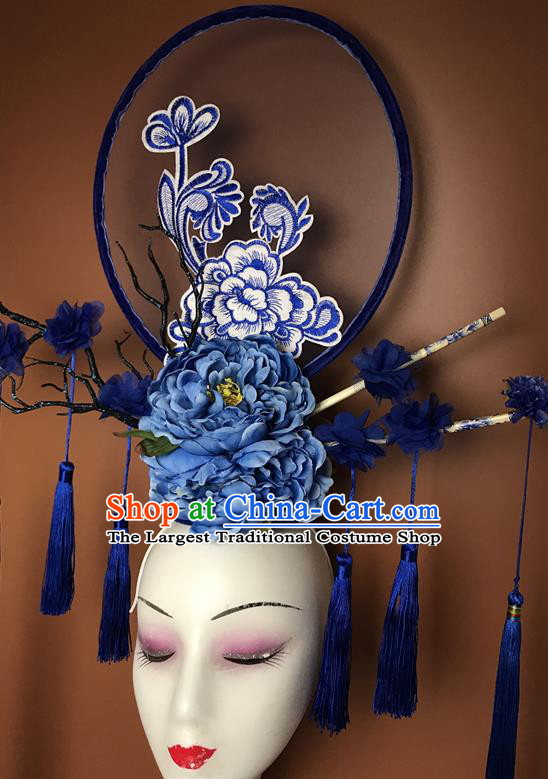 China Qipao Catwalks Bride Headdress Handmade Wedding Fashion Headwear Stage Show Tassel Hair Crown Court Blue Peony Hair Clasp